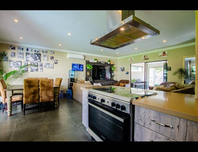 4 BEDROOM HOUSE FOR SALE IN BUURENDAL